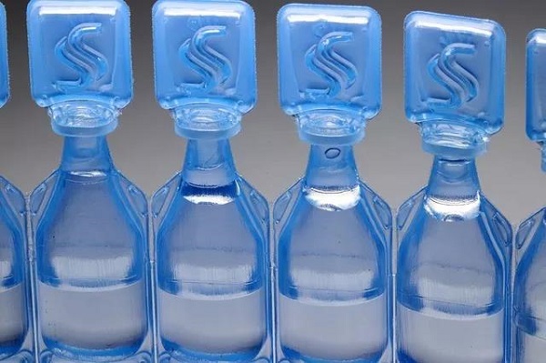 干眼癥用什么眼藥水？專家：長期使用會(huì)造成眼睛的藥物性損傷